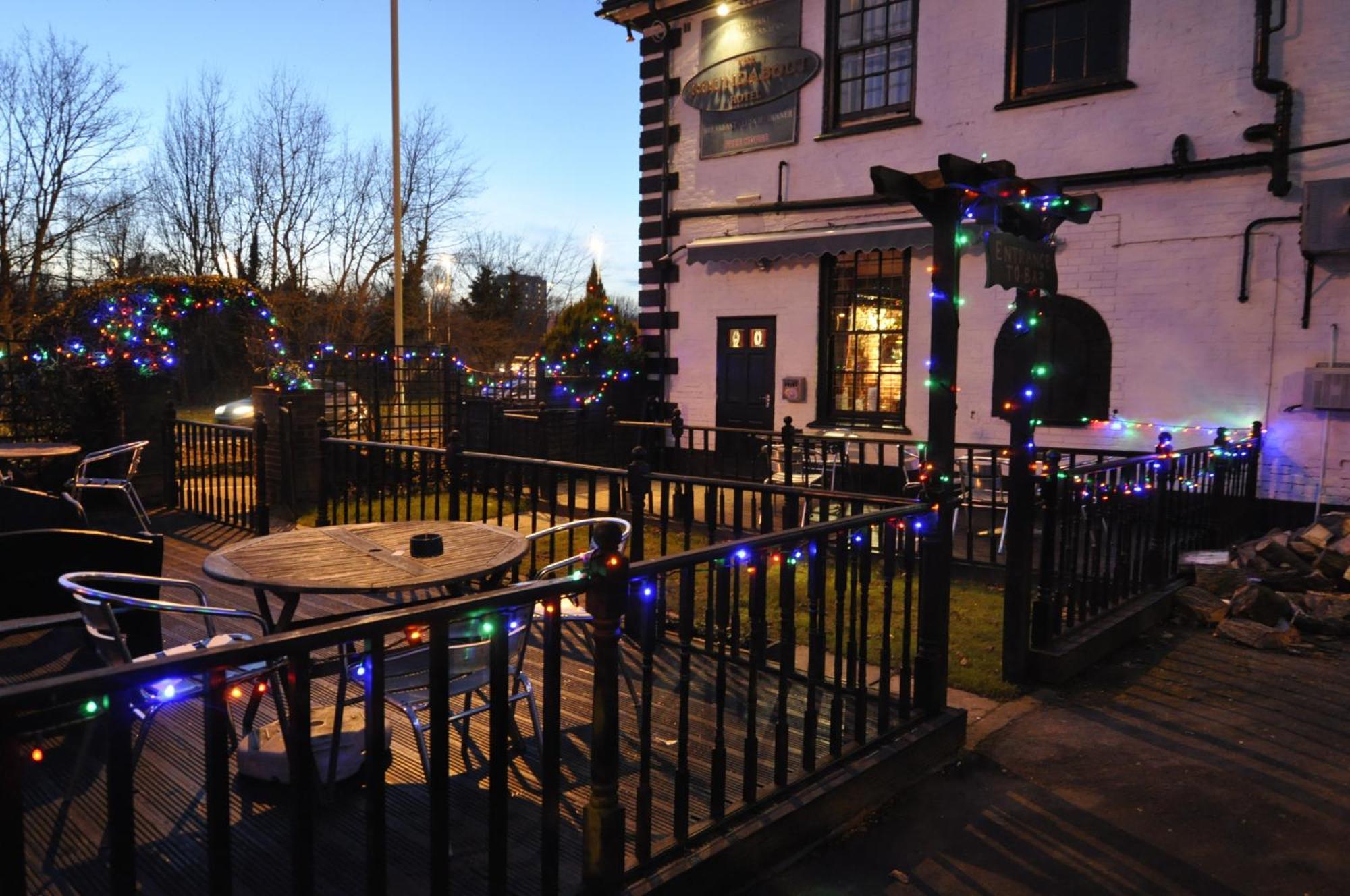 The Roundabout Hotel Fareham Exterior photo